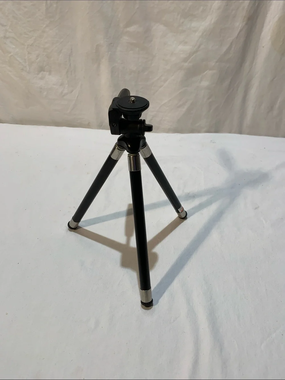 Targus Black Portable Camera Tripod with Quick-Adjust Head